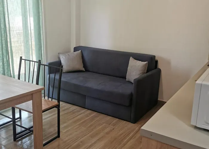 Irini's House Apartman *