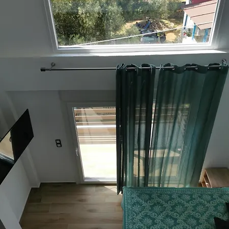 Irini's House * Toroni